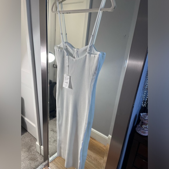 Helmut Lang White Ribbed-Knit Midi Dress With Spaghetti Straps. Size XL - Picture 6 of 9